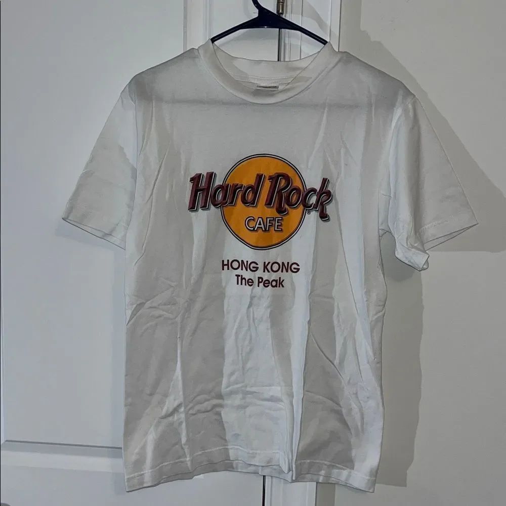 Vintage Hard Rock Cafe Hong Kong The Peak T-Shirt Stain White Graphic Print 90s
